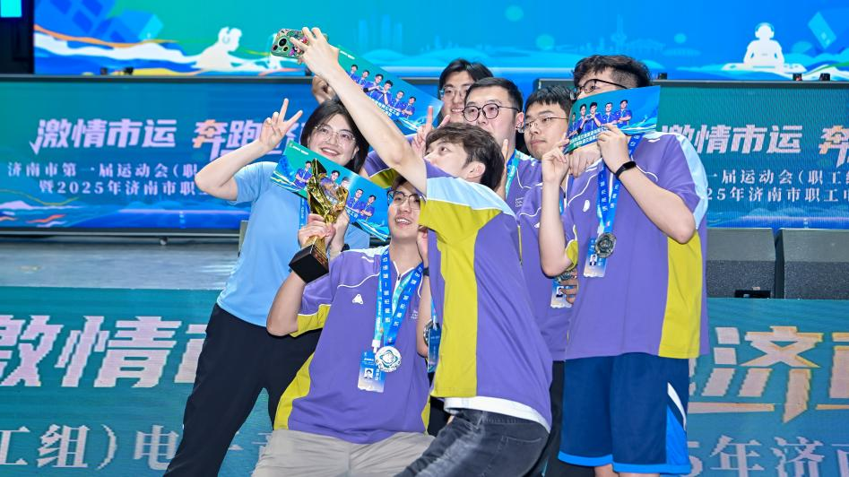 尽管外界猜 尽管外界猜