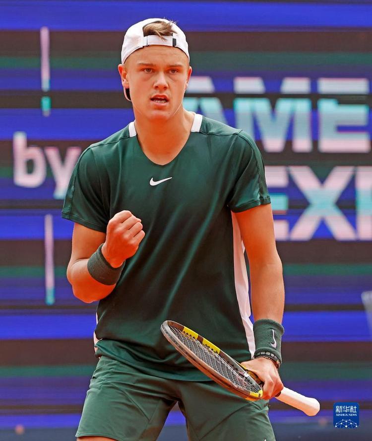 他的发球力 他的发球力