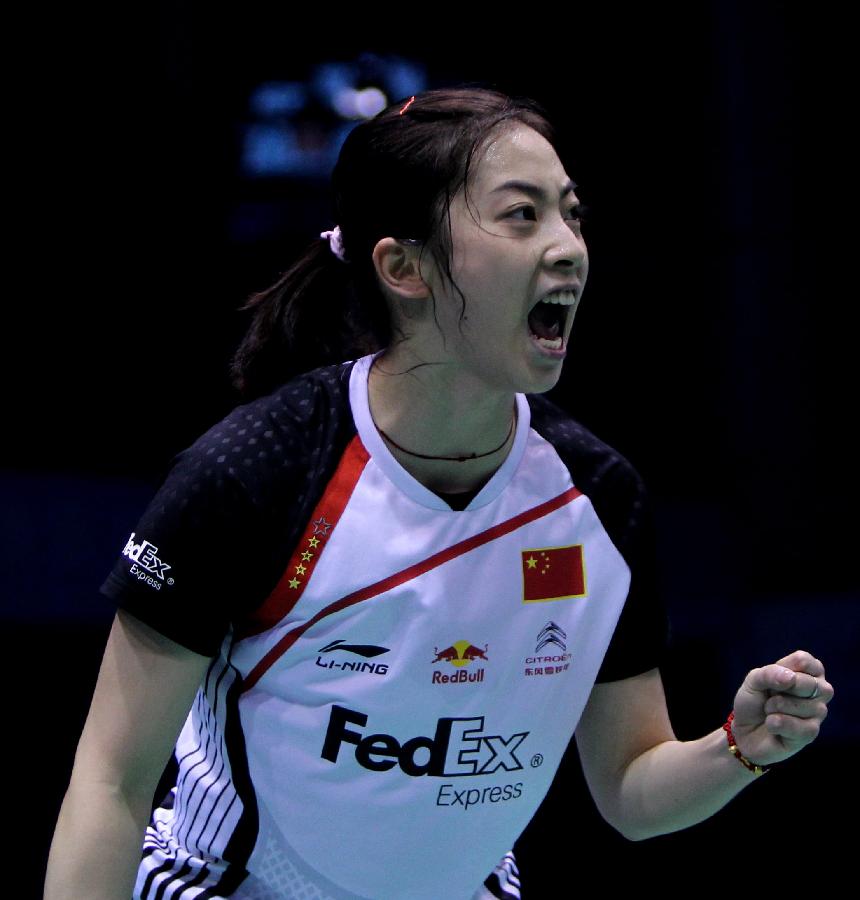 都围绕他们 都围绕他们