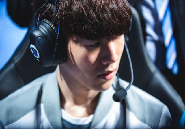 积分榜上占 积分榜上占